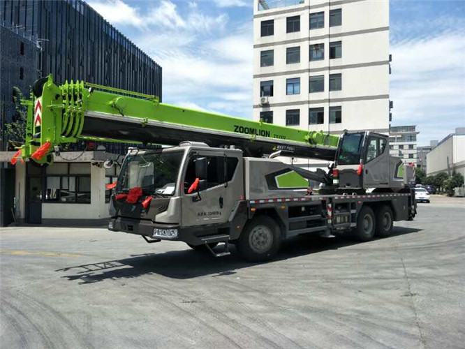 三沙市随车吊师傅告诉你租赁随车吊车如何区分吨位